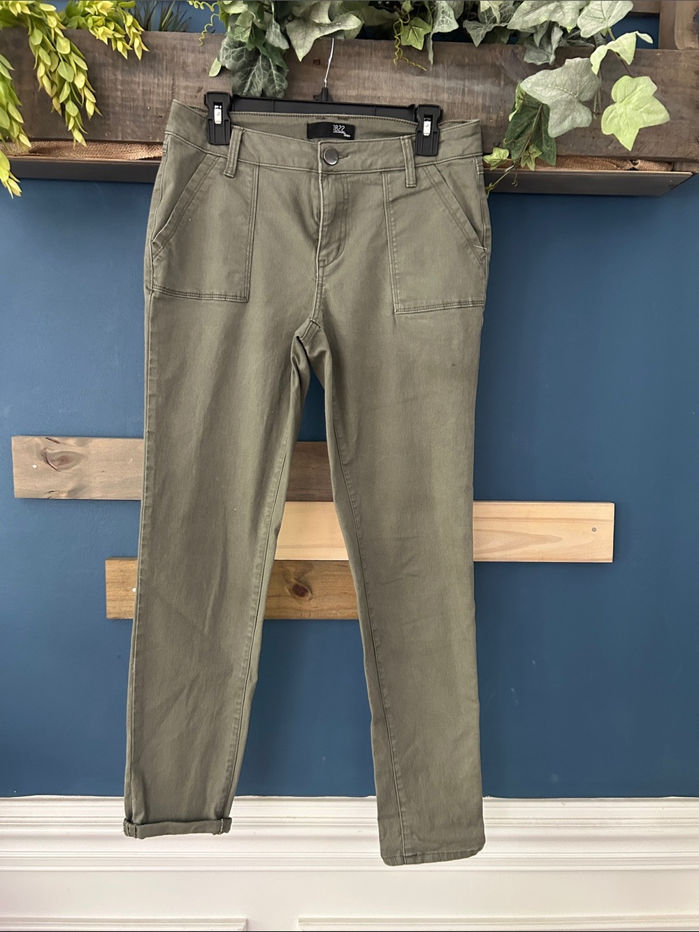 1822 Denim Olive Green Women’s Chinos Sz 6 EUC